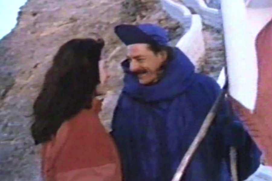 Break Up story of performing artist Marina Abramović and Ulay who walks in Great Wall of China to break up 