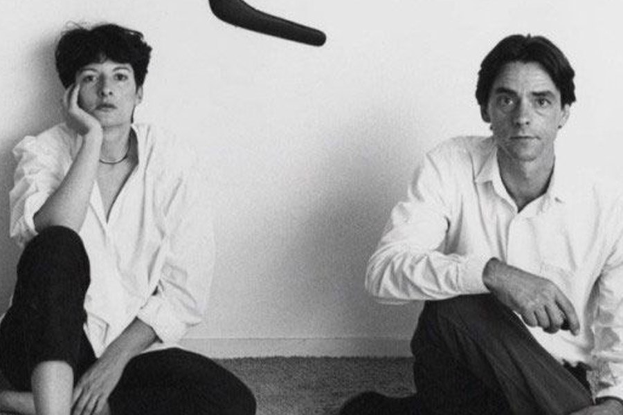 Break Up story of performing artist Marina Abramović and Ulay who walks in Great Wall of China to break up 