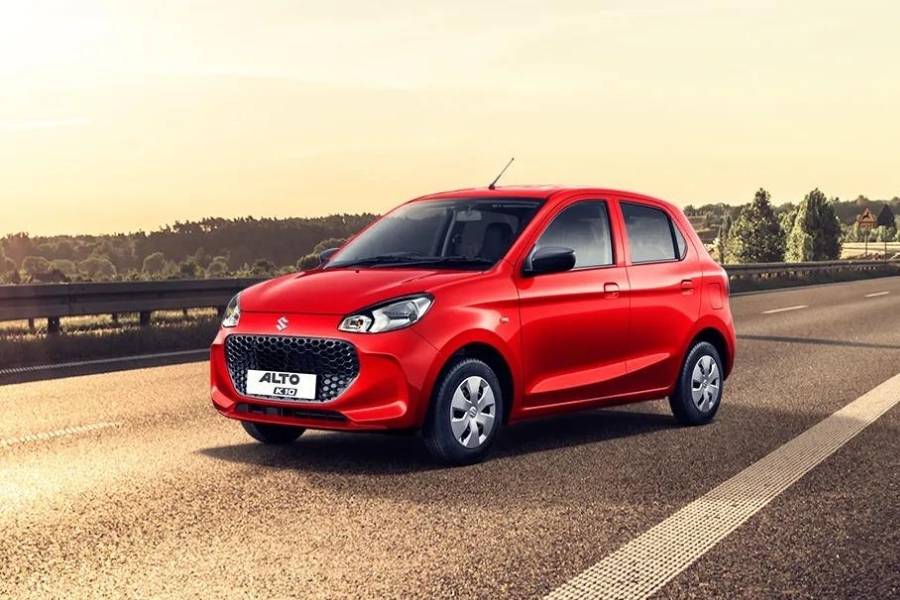 এমনকি কোনও কোনও মডেলের গাড়িতে ২ লাখ টাকা অবধি ছাড় পাবেন সাধারণ দামের উপর! জানা যাচ্ছে,  নভেম্বরেও খুব সম্ভবত এই ছাড় চালু থাকবে উৎসবের মরশুম উপলক্ষে।