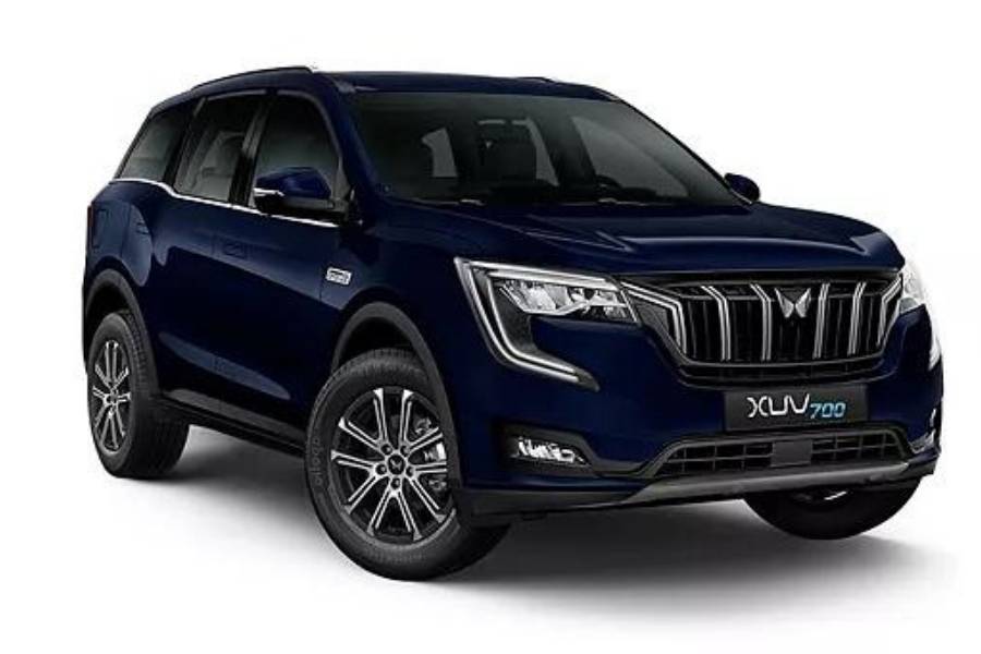 ৪. মহিন্দ্রা এক্সইউভি - ছাড় ৯০ হাজার টাকা, মহিন্দ্রা অল ইলেকট্রিক এক্সইউভি - ছাড় ১ লাখ ২৫ হাজার টাকা