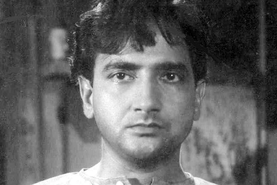 Mumbai Bungalow that was home for three superstars, all lost stardom for ‘curse’