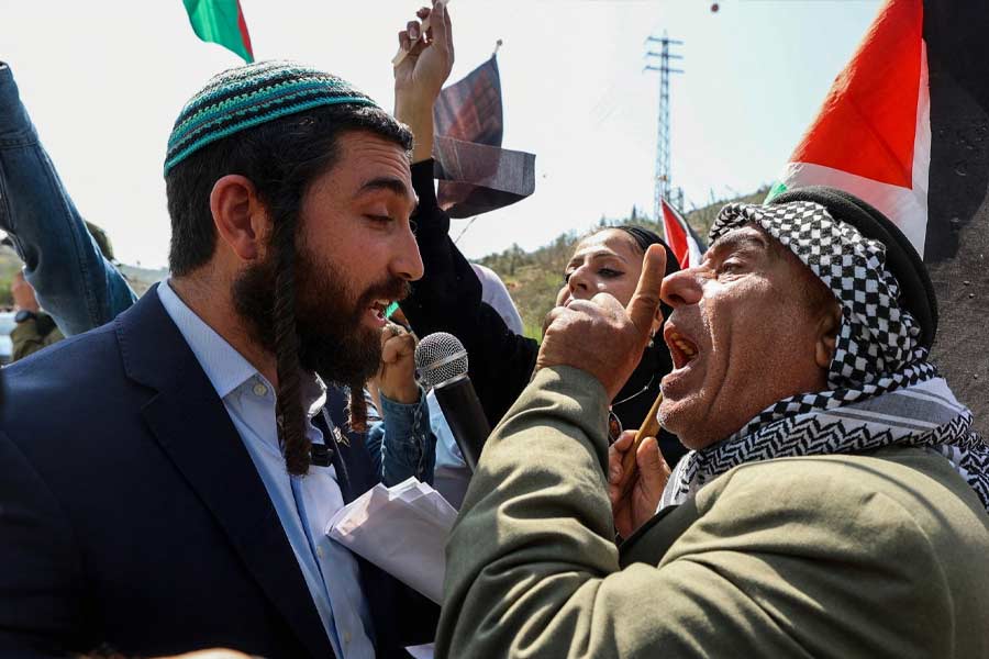 Why hamas takes hostages from Israel, what leads them to do so