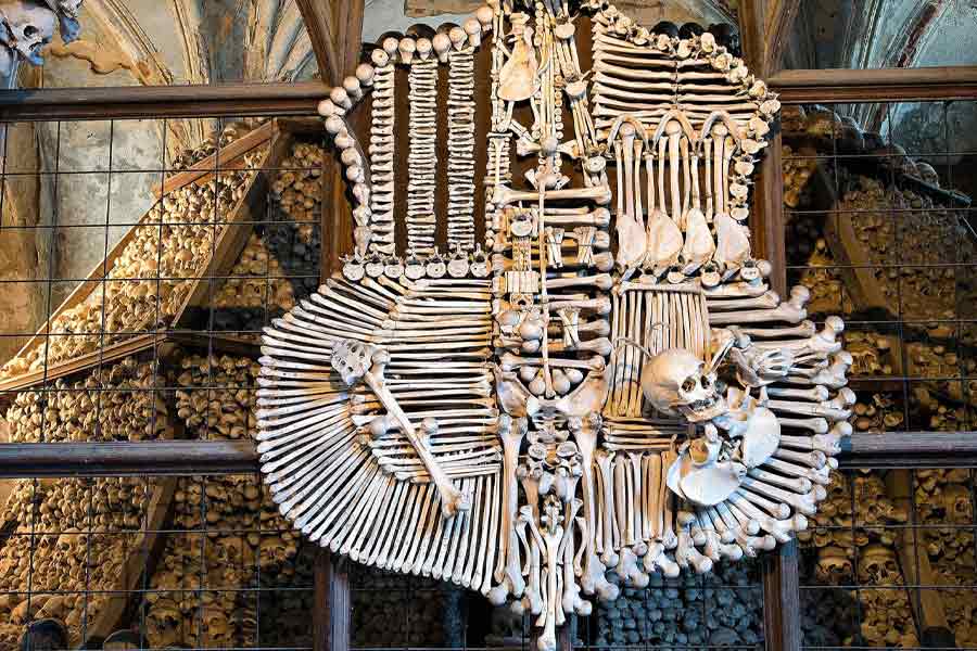 Sedlec Ossuary is the structure decorated with human bones
