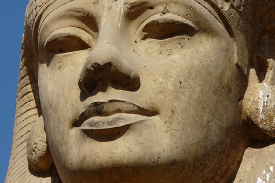 5000 years old wine jars found in Egyptian Queen’s Tomb while research