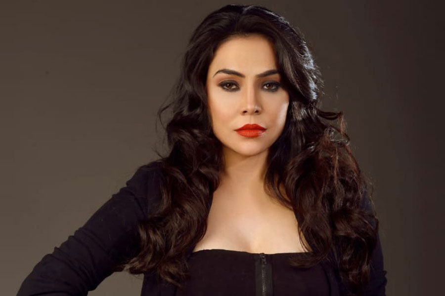 অভিনেত্রী নিকিতা রাওয়াল।