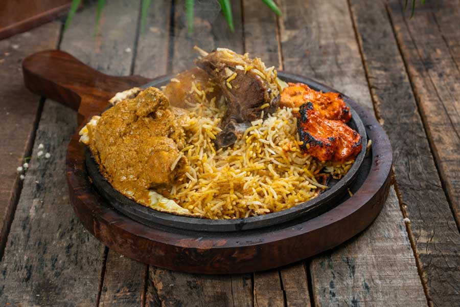 Best restaurants in Kolkata where you get best puja special menu.