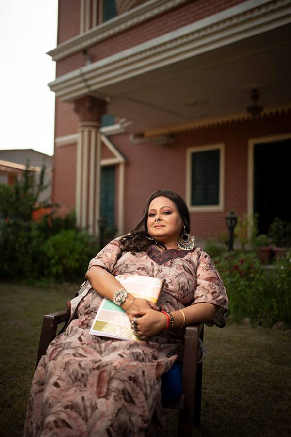 পুজো মানেই রোজকার একঘেয়ে ঘরকন্না বা চাকরির পরিবেশ থেকে একটু ছুটি। একান্তে এই সময় কাটাতে পারেন। খালি নিজের চেহারা নিয়ে সঙ্কোচে না ভুগে, নিজেকে সময় দিন। 