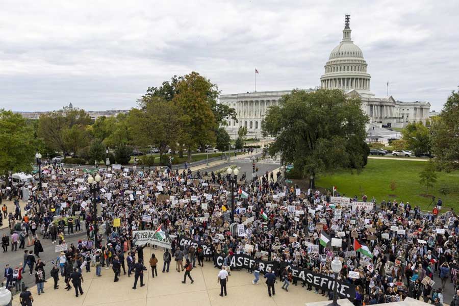 Protesters take over US capitol, demand ceasefire in Gaza, 300 people arrested