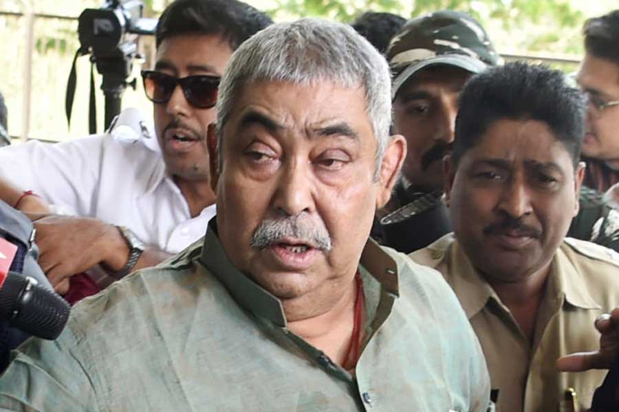 Among the 12 heavyweights arrested on corruption charges, whose first Durga Puja is in jail, whose second