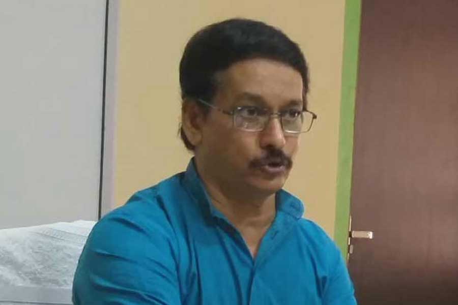 Among the 12 heavyweights arrested on corruption charges, whose first Durga Puja is in jail, whose second