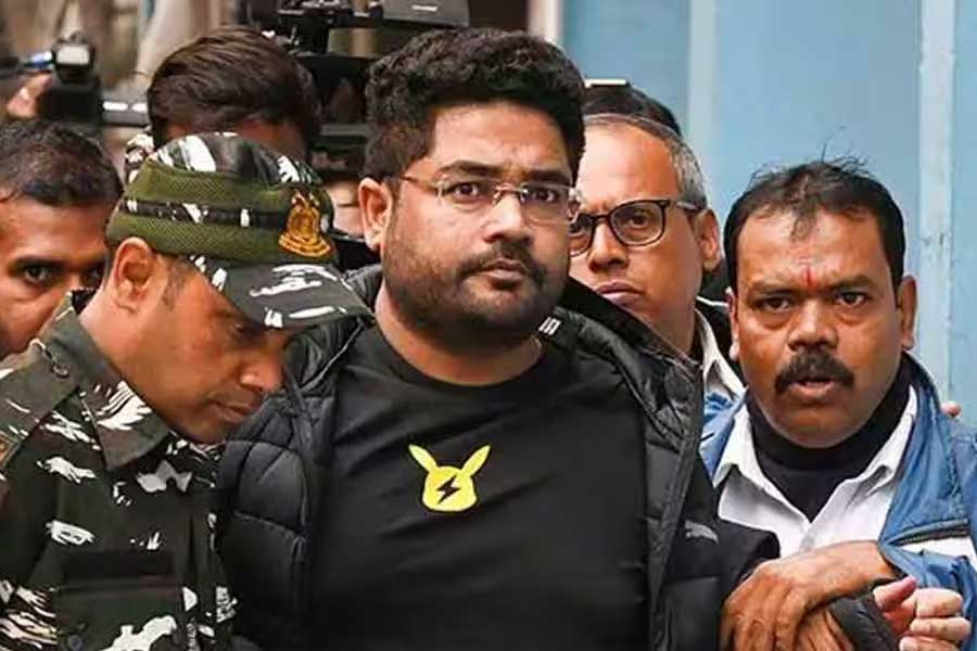 Among the 12 heavyweights arrested on corruption charges, whose first Durga Puja is in jail, whose second