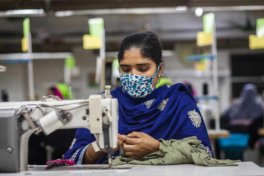 এই কর্মহীন স্থানীয় মানুষদের প্রশিক্ষণ দিয়েই বস্ত্রশিল্পে নিযুক্ত করেন ওলিক্কল। ২০০৬ সালে কেরল সরকারের সহযোগিতায় তৈরি করেন ‘মারিয়ান অ্যাপারেল প্রাইভেট লিমিটেড’।