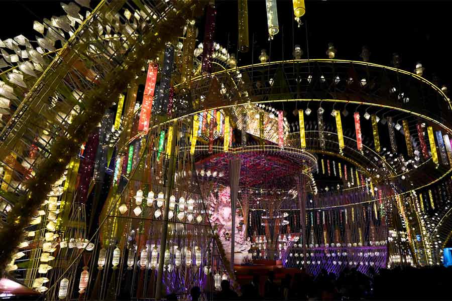 The magicians of light in Kolkata Durga Puja theme