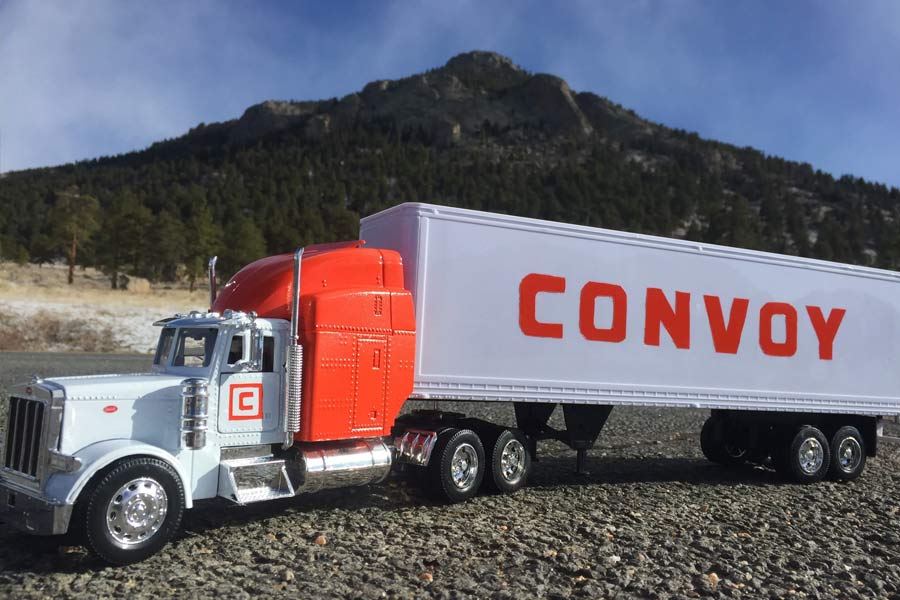 কনভয় প্রযুক্তিগত দিক থেকেও পণ্যবাহী শিল্পে ব্যাপক পরিবর্তন আনবে বলে মনে করেছিলেন বিশেষজ্ঞরা। আর সেই কারণেই মাইক্রোসফ্‌ট এবং অ্যামাজ়নের প্রধান ওই  সংস্থায় বিনিয়োগ করেছিলেন বলে মনে করা হয়।