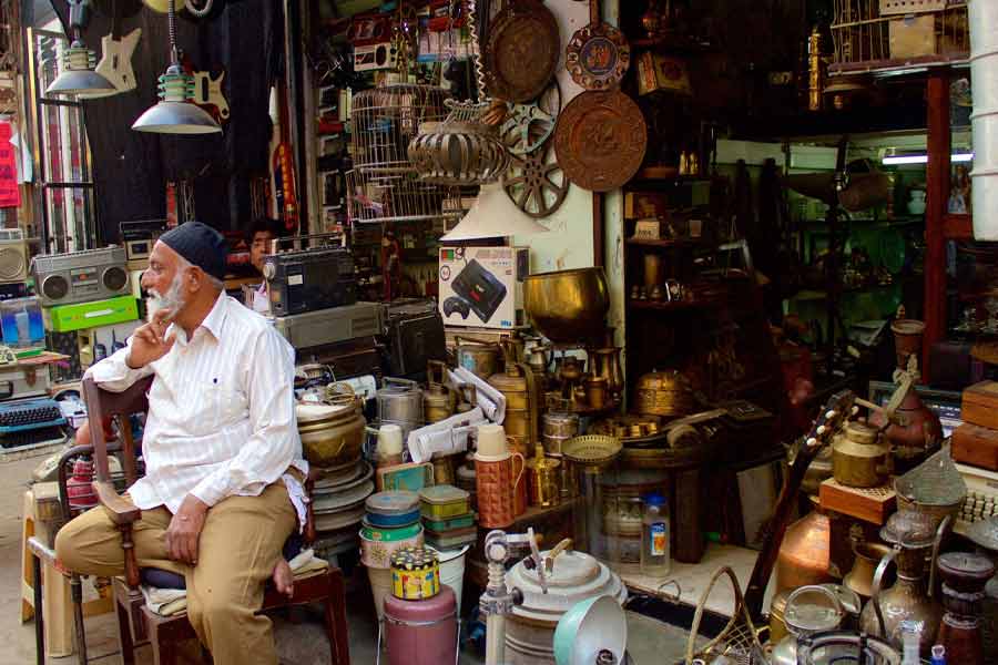 Chor Bazar market of Mumbai moves into high street shopping complex