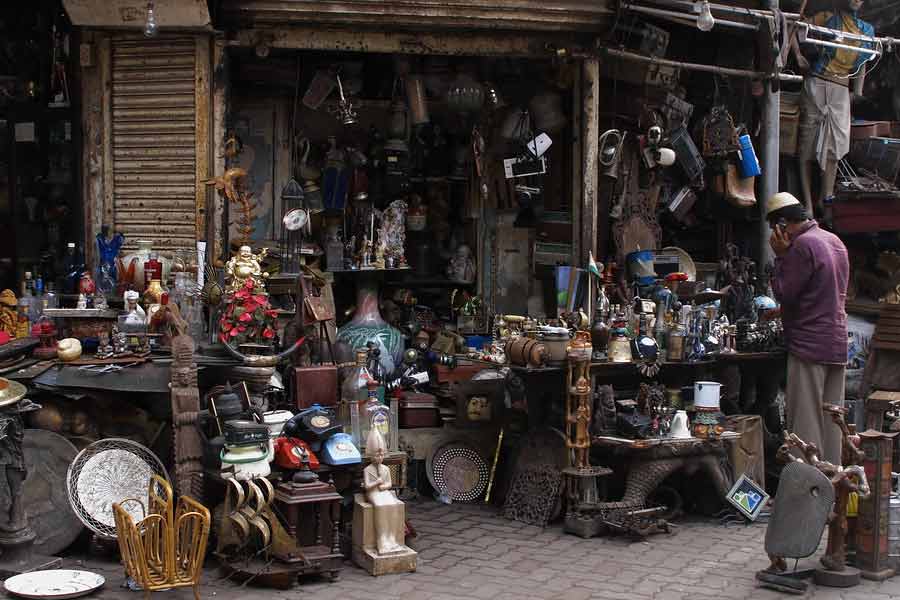 Chor Bazar market of Mumbai moves into high street shopping complex