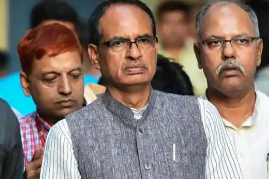 Dwigbijay Singh criticized Shivraj Singh Chauhan for organizing a Kanya Pujan