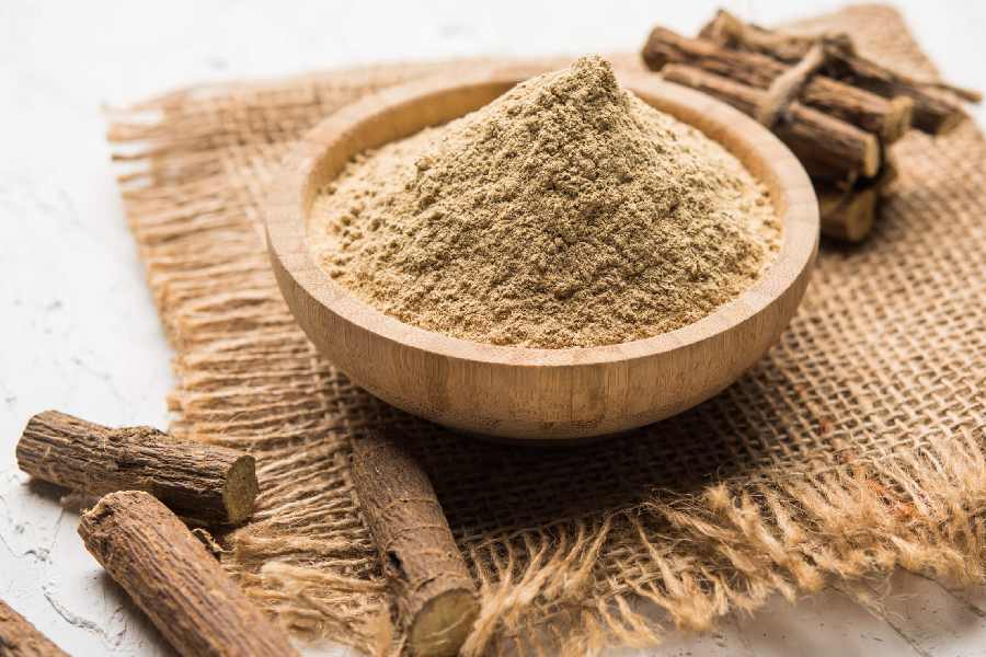 Five ways to use mulethi or joshthimadhu or licorice for health benefits.