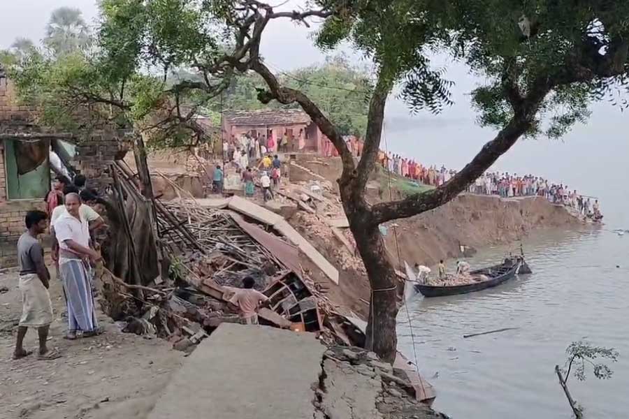 Image of Ganga river erosion in murshidabad