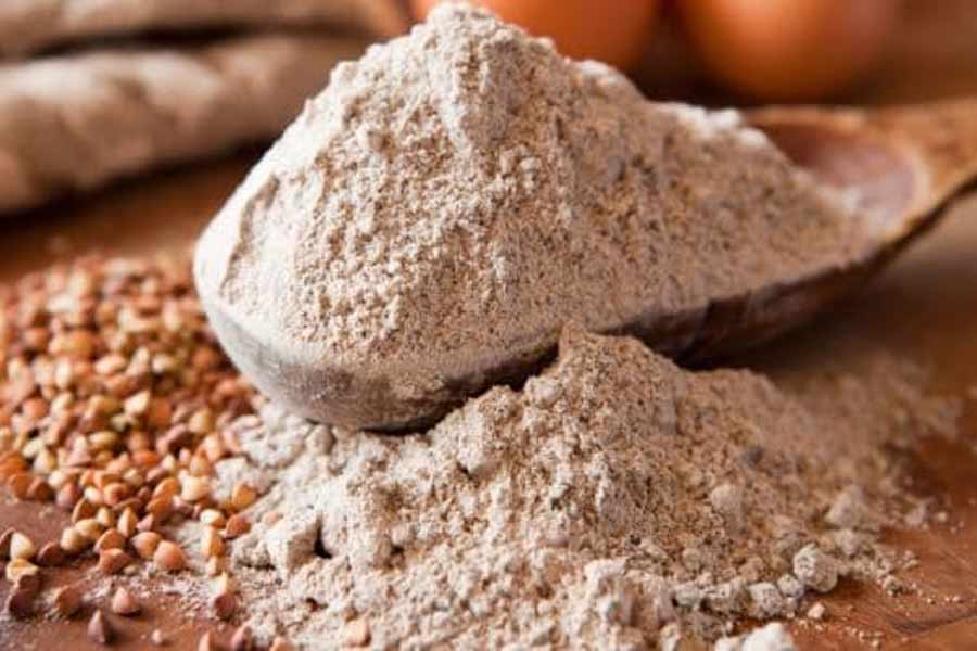 প্রতি ১ কেজি আটার দামে অন্তত ২০০ গ্রাম কম আটা দিতেন আটাকলের মালিকেরা। বাংলার রেশন বণ্টন মামলার তদন্তে নেমে এমনই তথ্য উঠে এসেছে ইডির হাতে।