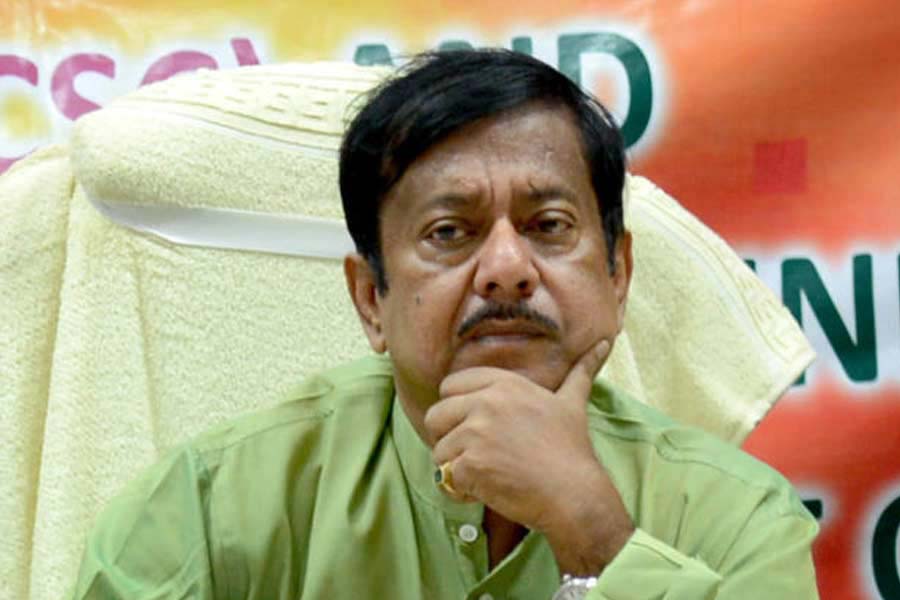 বৃহস্পতিবার রাত আড়াইটে নাগাদ বালুকে গ্রেফতার করে ইডি। তার ঘণ্টাখানেক পরে তাঁকে ইডির দফতর সিজিও কমপ্লেক্সে নিয়ে আসা হয়। সেখানে ঢোকার মুখে সাংবাদিকদের প্রশ্নের জবাবে বালু বলেন, “গভীর ষড়যন্ত্রের শিকার হলাম আমি। শুধু এটুকুই বলে গেলাম। ভারতীয় জনতা পার্টি খুব ভাল কাজ করেছে! তারা আমাকে শিকার করল।”