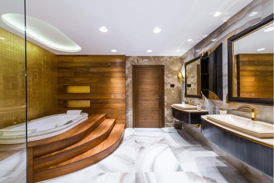 Keep these five items to make your bathroom look expensive.