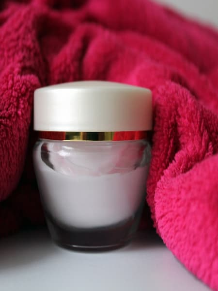 Follow these simple steps to make homemade night cream for glowing skin dgtl