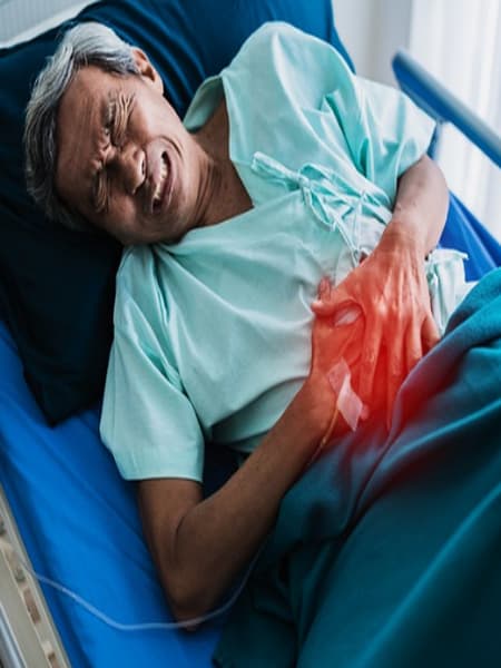 signs and symptoms related to liver damage dgtl