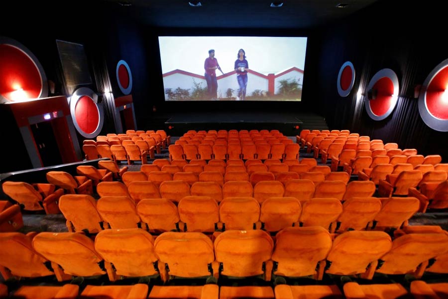 কিন্তু হিন্দি ফিল্মজগতে এমন একটি ছবি রয়েছে, যাতে সত্তরটিরও বেশি গান রয়েছে। এখনও পর্যন্ত সেই ছবিকে গানের সংখ্যার দিক থেকে অন্য কোনও ভারতীয় ছবি টেক্কা দিতে পারেনি।