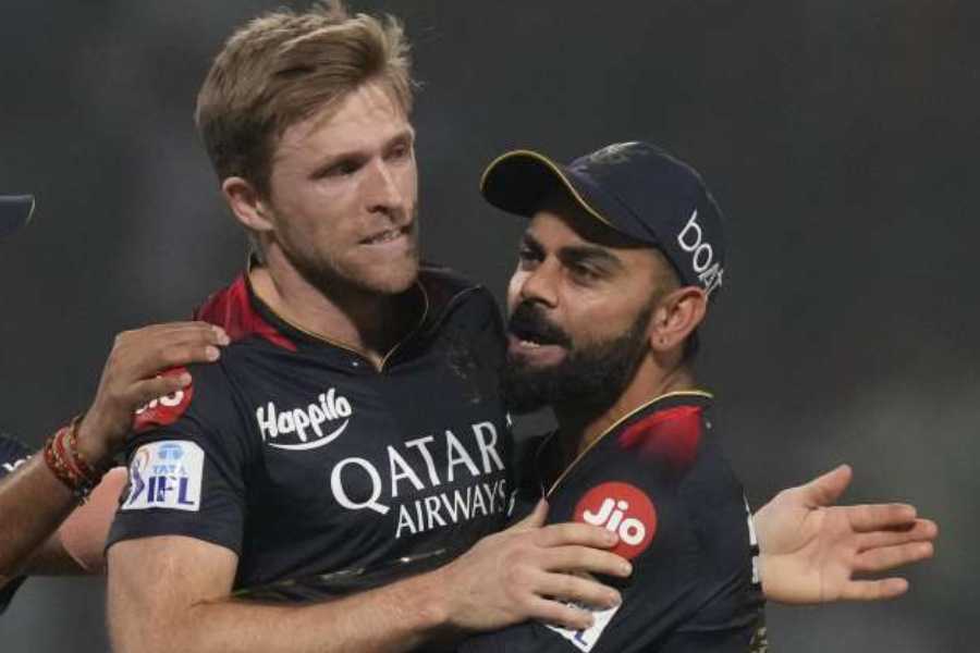 David Willey and Virat Kohli