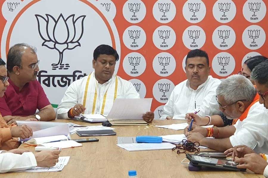 রবিবার বৈঠকে বসে রাজ্য বিজেপির কোর কমিটি।