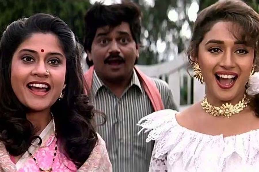 সলমন-মাধুরীর এই ছবি মুক্তির পর বিশ্ব জুড়ে ২১০ কোটি টাকার ব্যবসা করে।