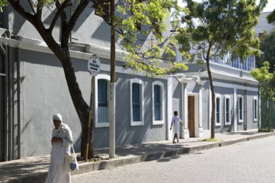 অরবিন্দ আশ্রমে দেখা মেলে অরবিন্দের পড়ার ঘর, লাইব্রেরি ছাড়াও সে সময়ের আরও বেশ কিছু সামগ্রীর, যা অত্যন্ত যত্ন নিয়ে সংরক্ষণ করা হয়েছে। যে ঘরে শ্রী অরবিন্দ সিদ্ধিলাভ করেছিলেন সেটি বিশেষ অনুমতি নিয়ে দেখা যায়।  শ্রীঅরবিন্দ ও শ্রীমার জন্মদিন, তাঁদের তিরোধান দিবস, পূর্ণ সিদ্ধিলাভের বিশেষ দিনগুলিতে অরবিন্দ আশ্রমে চলে নানা অনুষ্ঠান। 