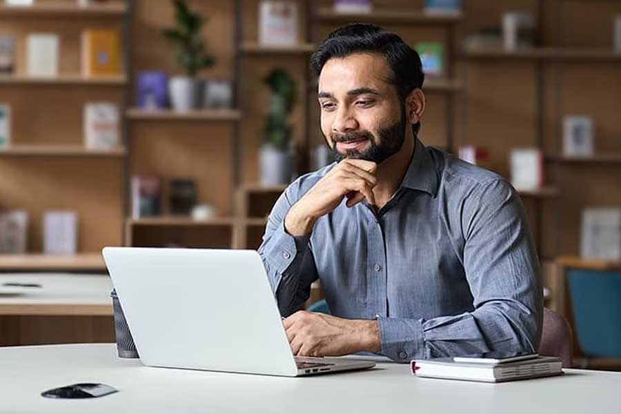 অর্গানাইজ়েশন ফর ইকোনমিক কর্পোরেশন অ্যান্ড ডেভেলপমেন্ট (ওইসিডি) অনুযায়ী, সারা বিশ্বে কর্মক্ষেত্রে সবচেয়ে কম সময় ব্যয় করেন নেদারল্যান্ডসের বাসিন্দারা।