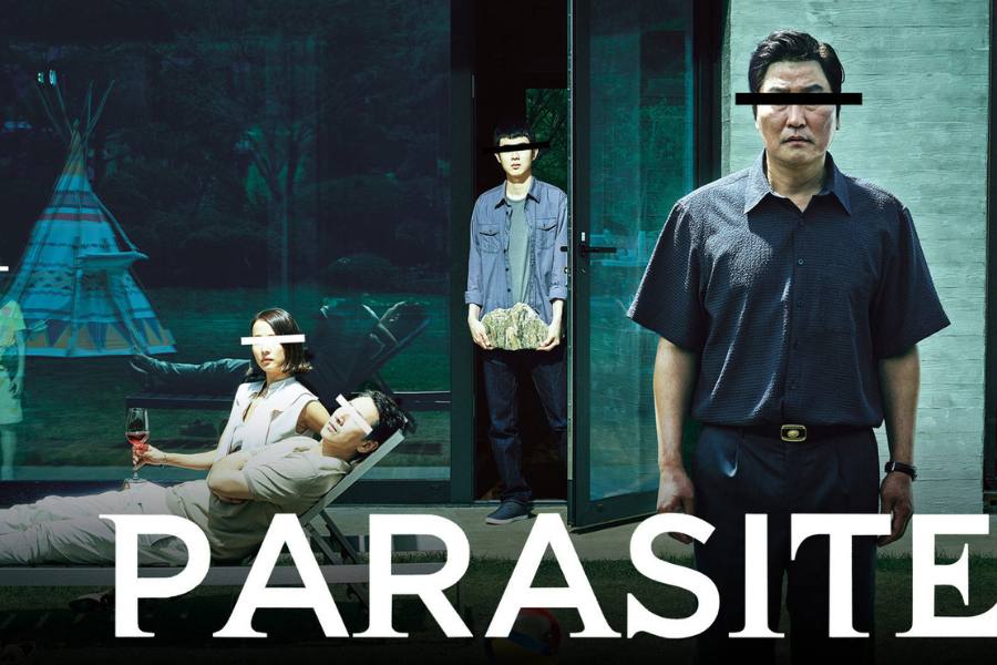 প্যারাসাইট: আপনি যদি শুধু ইংরেজির বাইরেও অন্য দেশের ছবির প্রতি আগ্রহী হন,  তা হলে কোরিয়ার ছবি ‘প্যারাসাইট’  আপনার অবসরের জন্য আদর্শ। বং জুন-হো পরিচালিত এই ছবিটি ডার্ক হিউমারের অন্তর্গত একটি থ্রিলার ছবি। সুতীক্ষ্ণ উত্তেজনায় মোড়া এই সিনেমাটি হতে পারে আপনার ছুটির সেরা পছন্দ। 