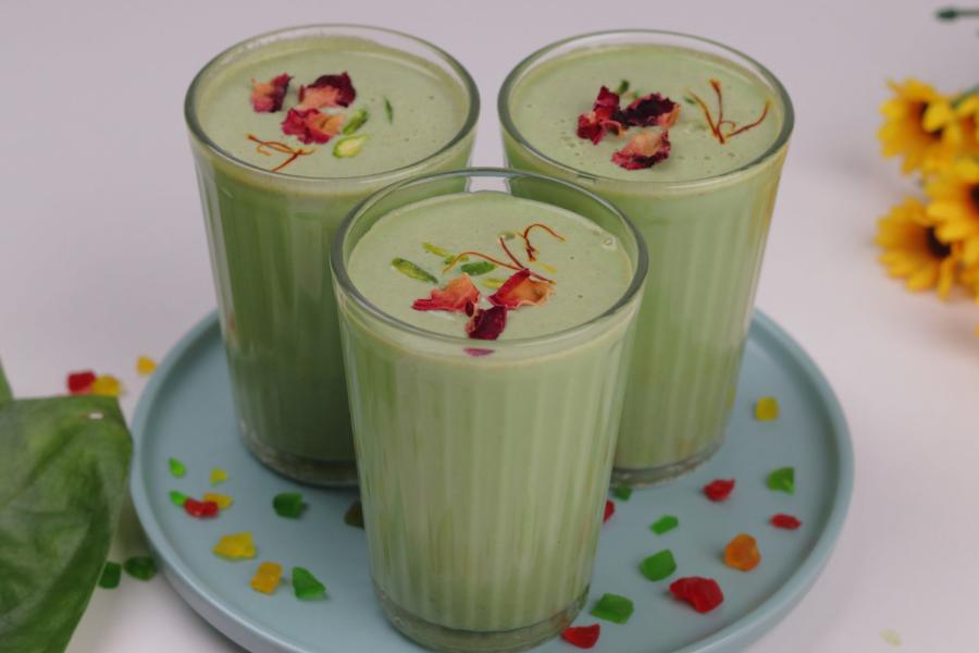 গুরুজি ঠান্ডাইওয়ালা, (বড়বাজার): বড় বাজার এলাকায় ওই অঞ্চলের বিখ্যাত শীতাতপ নিয়ন্ত্রিত বাজারের কাছেই মিলবে এই দোকান। বড় বাজারের ভিড় অলিগলি পেরিয়ে ঠাণ্ডা শরবতের খোঁজ চাইলে সোজা চলে যান এখানে। স্কোয়াশ,  সিরাপ,  ফলের ক্রাশ ও ঠান্ডাই—  সব রকম পানীয় পেয়ে যাবেন এই দোকানে। 