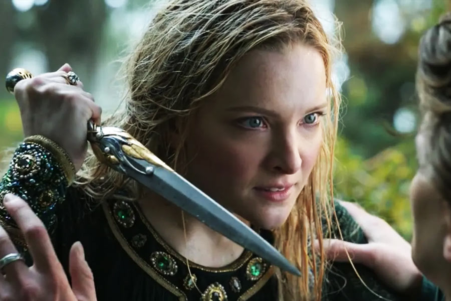 হলিউডের বেশ কয়েকটি প্রতিবেদনে দাবি করা হয়, ‘দ্য লর্ড অফ দ্য রিংস: দ্য রিংস অফ পাওয়ার’ ওয়েব সিরিজ়ের একটি পর্ব শুট করতে প্রায় ৪৮৩ কোটি টাকা খরচ হয়েছে।