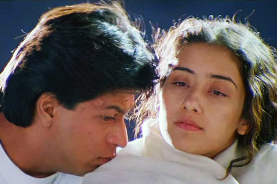 তার পর কেরিয়ারের রেখচিত্র ঊর্ধ্বমুখী হতে শুরু করে মনীষার। ‘অগ্নি সাক্ষী’, ‘ইন্ডিয়ান’, ‘গুপ্ত: দ্য হিডেন ট্রুথ’, ‘কচ্চে ধাগে’, ‘এক ছোটিসি লভ স্টোরি’, ‘কোম্পানি’, ‘মন’, ‘দিল সে’, ‘লজ্জা’র মতো মনীষার একাধিক ছবি হিট হয়।