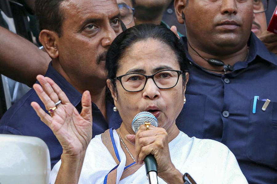 We are fighting for best of nation, says CM Mamata Banerjee before joining India meeting