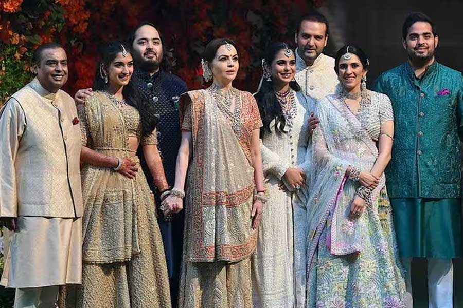 New roles are given to Akash, Anant and Isha Ambani