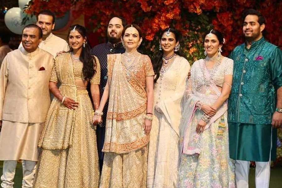 New roles are given to Akash, Anant and Isha Ambani