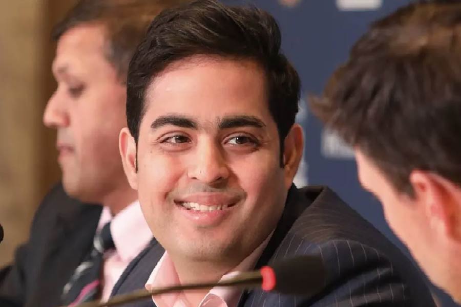 New roles are given to Akash, Anant and Isha Ambani
