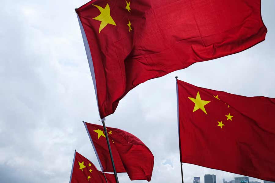 এই চারটি দেশ হল ভিয়েতনাম, মালয়েশিয়া, ফিলিপিন্স এবং তাইওয়ান। চিনের এই আগ্রাসনের বিরোধিতা করে এই চারটি দেশ জানিয়েছে, তারা এই দখলদারি বরদাস্ত করবে না।