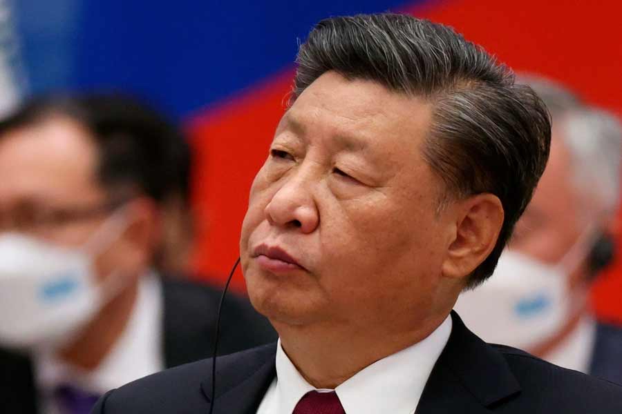 রাজনৈতিক নজরদারদের ধারণা, ভারতের সীমান্ত চিনের দখলে চলে যাওয়া নিয়ে যে রাজনৈতিক বিতর্ক চলছে, সেটাকে আরও উস্কে দিতেই এই নতুন মানচিত্র প্রকাশের সিদ্ধান্ত নিয়েছে বেজিং।