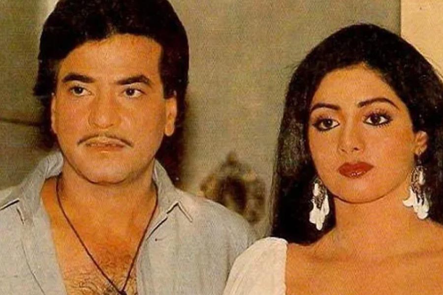 Which bollywood actor did work in remake movies in bollywood industry the most