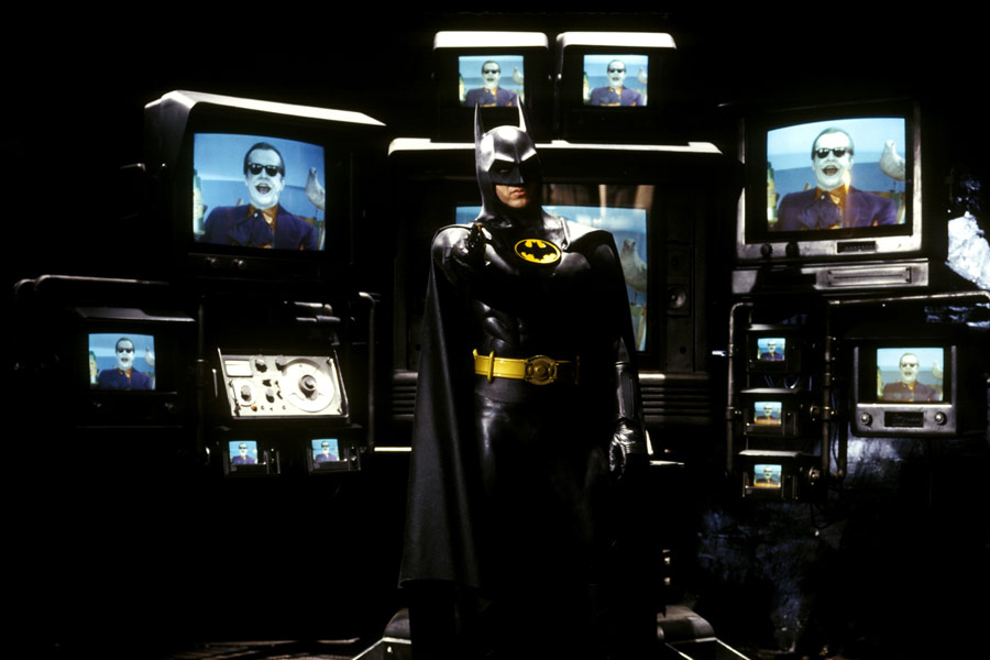 হলিপাড়া সূত্রে খবর, ব্যাটম্যান চরিত্রে অভিনয়ের জন্য সেই সময় এক কোটি টাকা পারিশ্রমিক চেয়েছিলেন মাইকেল।