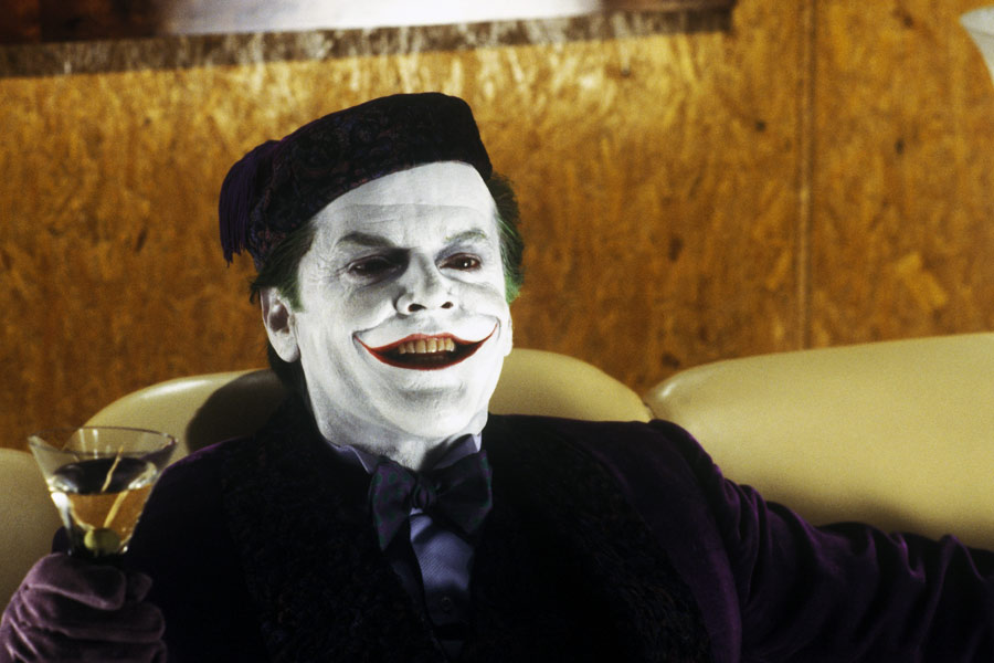 যে সময় ‘ব্যাটম্যান’ মুক্তি পেয়েছিল সে সময় মাইকেলের তুলনায় জ্যাক অধিক জনপ্রিয় ছিলেন। খলনায়কের চরিত্রে অভিনয় করে মাইকেলের চেয়ে কোনও অংশে পারিশ্রমিক কম পাননি জ্যাক।