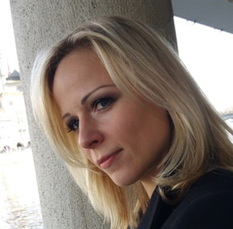 Ex KGB spy says those closest to Putin could be turning against him 