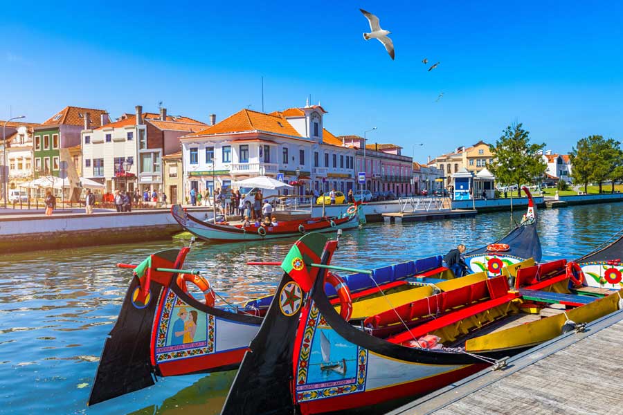 People are leaving the US and settling in European countries.