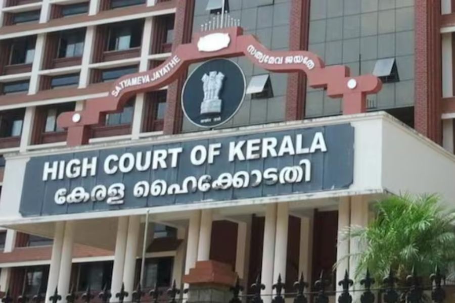 man slits his wrist in high court after girl friend denies relationship dgtl